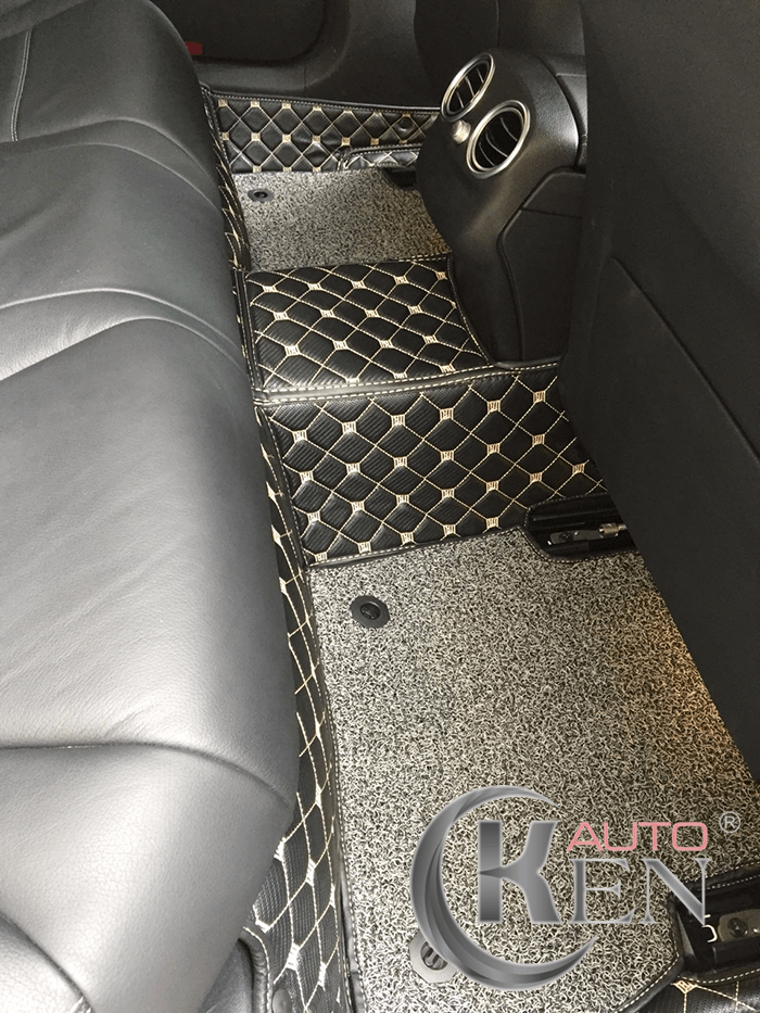 Khi lựa chọn thảm ngoài màu sắc phù hợp với xe các bạn cũng nên lựa chọn vân có hình thoi hoặc vuông vì độ bền cao